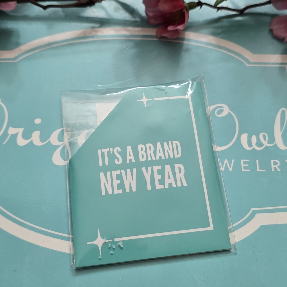 Origami Owl Charm Of The Month Charm Set